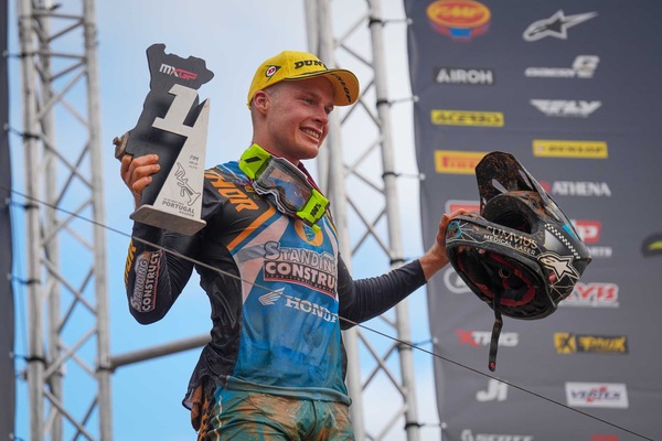 MXGP: Jonass vince la lotta nel fango