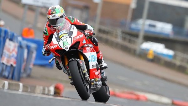 Road Races: in moto con Glenn Irwin alla North West 200