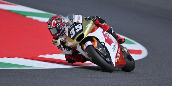 Moto2 Mugello P1 2024: Somkiat Chantra su Joe Roberts, nono Tony Arbolino