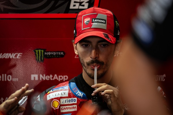 MotoGP, Bagnaia penalizzato per aver rallentato Alex Marquez nel GP d'Italia