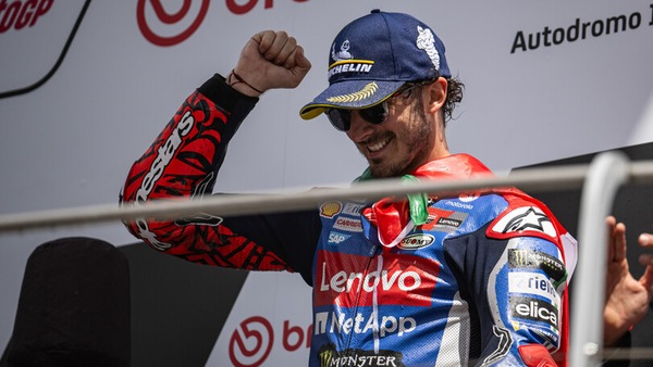 MotoGP, Bagnaia al Mugello fa 3 di fila come Lorenzo e riapre il mondiale