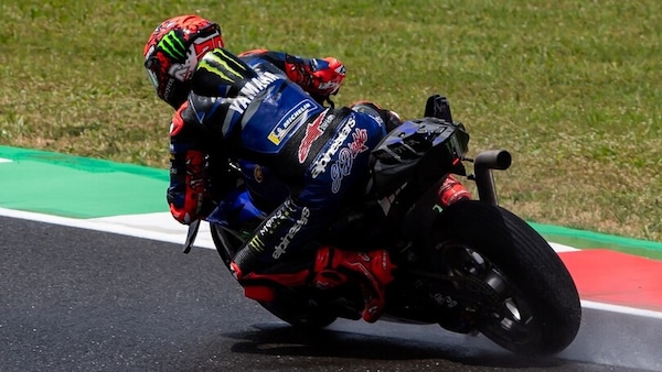 MotoGP, test Yamaha (quasi) inutile a Valencia: il meteo rovina tutto