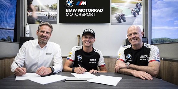 SBK, BMW e Van der Mark ancora insieme nel 2025