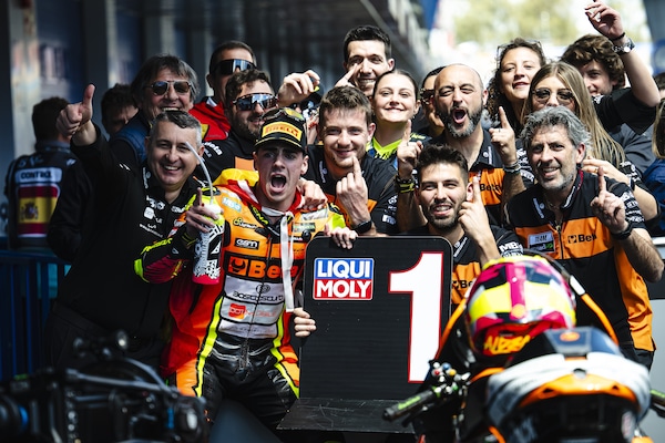 MotoGP, una (sola) poltrona 2025 per... troppi piloti
