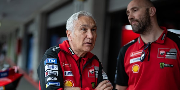 SBK, Davide Tardozzi su Toprak: "Sorpreso che Razgatlioglu non sia in MotoGP"