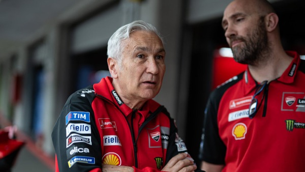 SBK, Davide Tardozzi su Toprak: "Sorpreso che Razgatlioglu non sia in MotoGP"