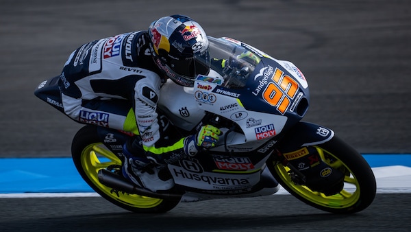 Moto3, risultati e tempi delle P2 al GP Olanda 2024: è Veijer il più veloce