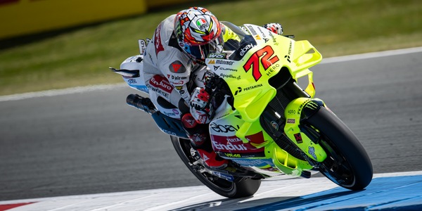 MotoGP, debacle di Bezzecchi ad Assen: a terra in pista e nello spirito
