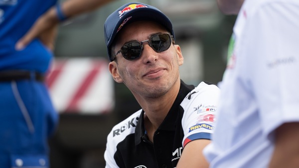 SBK, Razgatlioglu: "Andare in MotoGP senza un buon contratto non avrebbe senso"