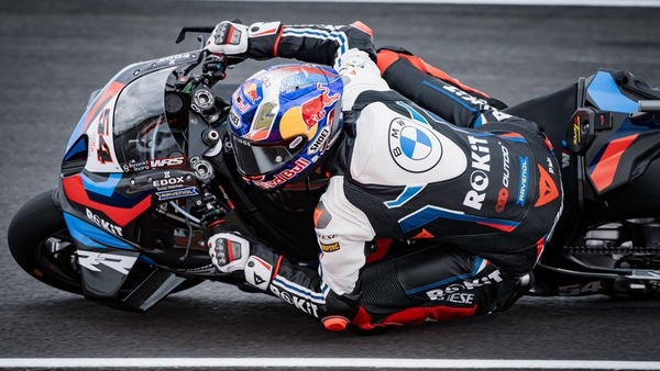 Razgatlioglu in vetta nella FP2 di Donington, Petrucci e Bulega nella sua scia