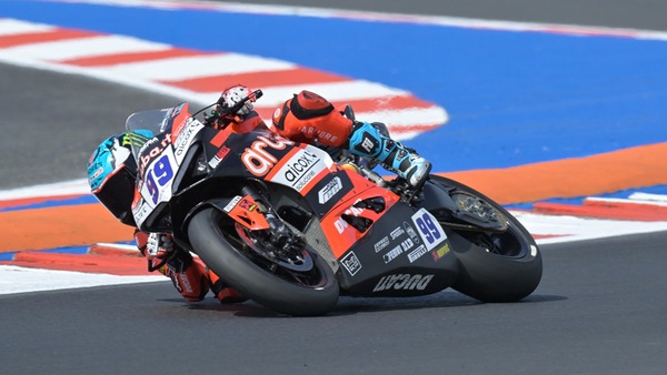 SSP, Most: Huertas non si ferma e vince anche Gara2, Manzi e Montella sul podio