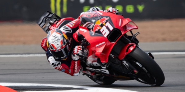 MotoGP: periodo difficile per KTM, Acosta ha la soluzione