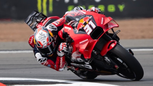 MotoGP: periodo difficile per KTM, Acosta ha la soluzione