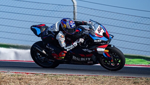 SBK Portimao, Gara2: Toprak regola per millesimi Bulega, Bautista a terra