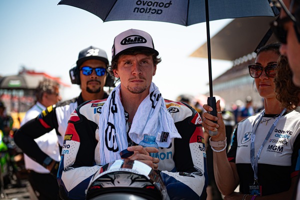 SBK, Gerloff con la BMW: l’elogio a Razgatlioglu