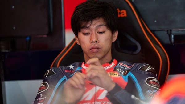 Ogura "unfit": mano destra rotta e niente Gran Premio d'Austria Moto2