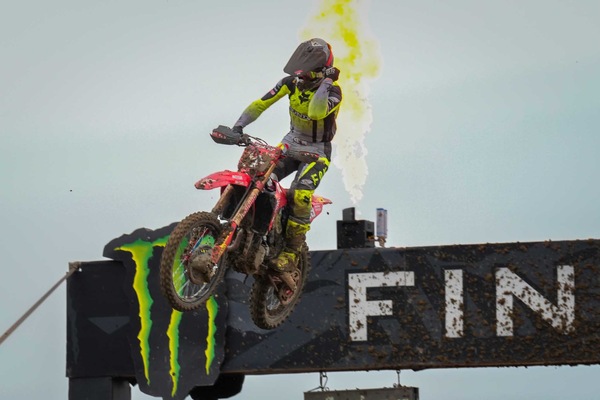 MXGP: Gajser ritrova la vittoria in gara uno