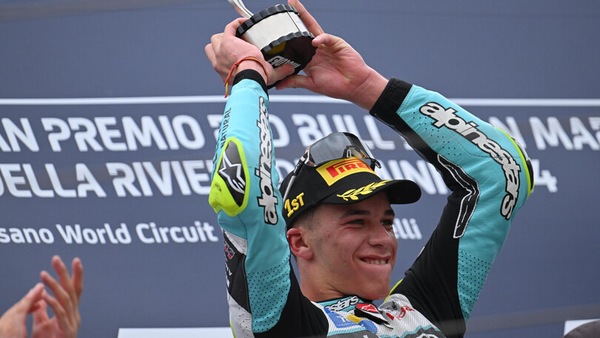 Moto3, GP Misano i risultati: magia di Piqueras che vince su Holgado, sesto Alonso
