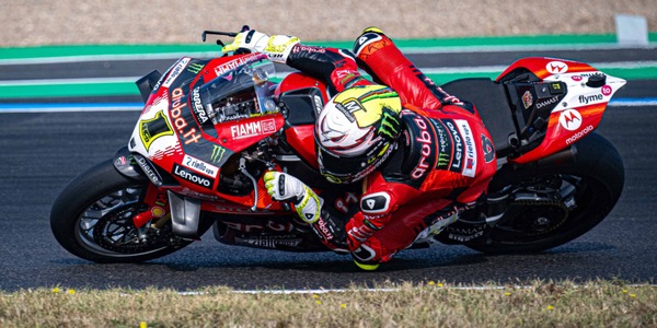 SBK, Bautista: "Fino a luglio non ero sicuro di poter continuare a correre"