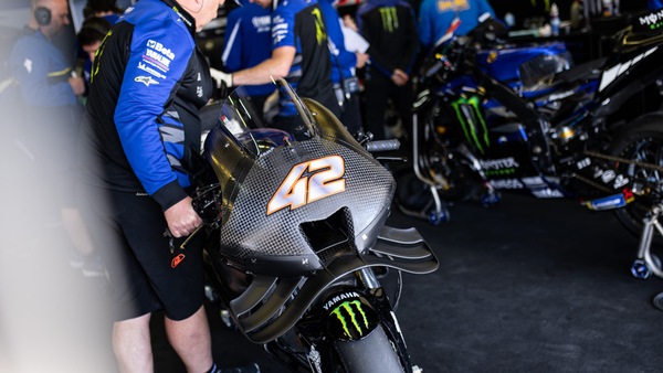 MotoGP, Yamaha "ha in casa" il V4: è un 1000 o 850?