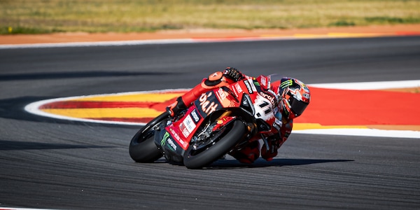 SBK Aragon, Bulega: “Il passo è buono, sarà sfida a tre con Alvaro e Toprak”