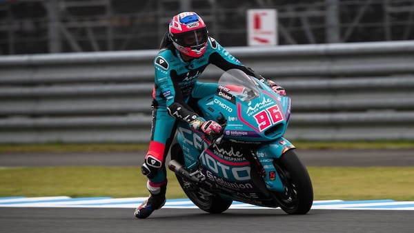 Moto2, qualifiche GP Giappone: Dixon firma la pole prima della pioggia