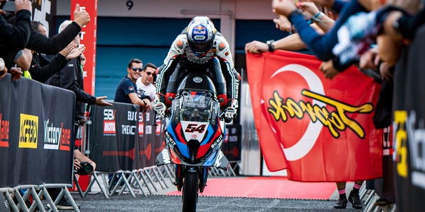 SBK Estoril, Razgatlioglu: "Imparo sempre, anche dopo l'incidente, anche quando perdo"