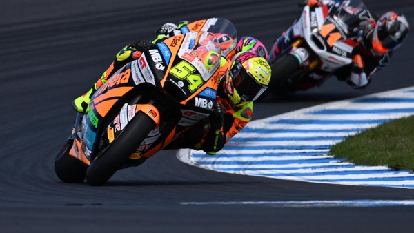 Moto2 Australia: Fermin Aldeguer vince il duello con Aron Canet