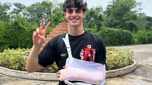 Moto2, Aldeguer infortunato torna in Spagna, Surra al suo posto in Malesia