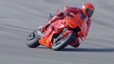 MotoGP test Barcellona: Marc Marquez in azione con la Ducati ufficiale