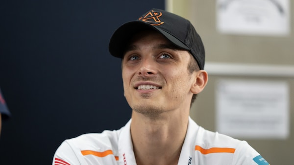 MotoGP, Luca Marini torna sotto i ferri: rimossa la placca dalla clavicola