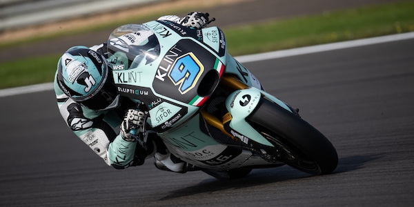 Navarro sceglie la Moto2 alla SSP: firma con Forward per il 2025