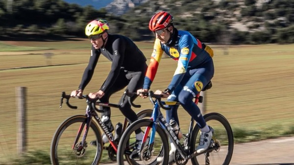 Aleix Espargarò diventerà un ciclista professionista