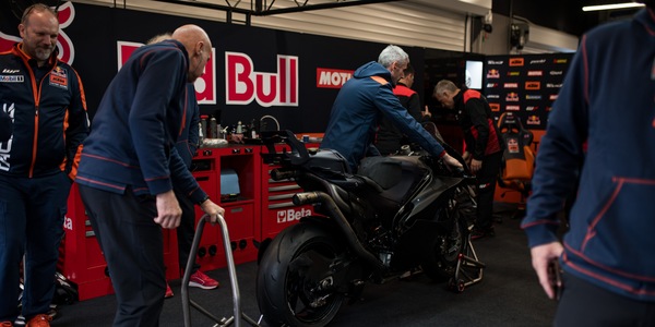 Crisi KTM: MotoGP a tempo determinato, pronti all’uscita nel 2026