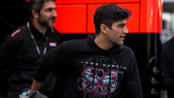 MotoGP, Valera: "Non c'entrano i soldi dietro l'accordo mancato con Ducati"