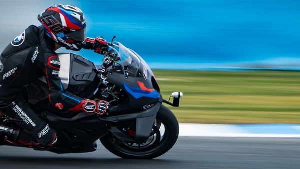 BMW sulle orme della MotoGP a Jerez: ecco il sensore per lo sviluppo aerodinamico