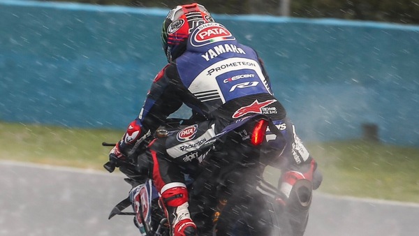 SBK test Jerez: Rea il più rapido sul bagnato a metà giornata