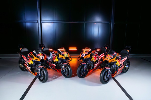 MotoGP 2025, ecco la livrea delle quattro KTM