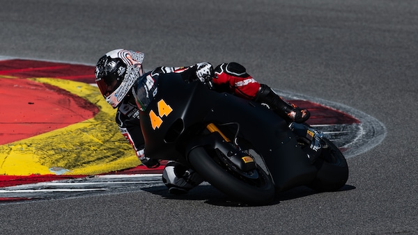 Moto2: Canet chiude al comando i test di Portimao, Arbolino 11°