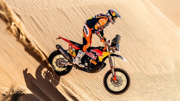 Non solo Dakar: Sanders e la KTM trionfano anche ad Abu Dhabi