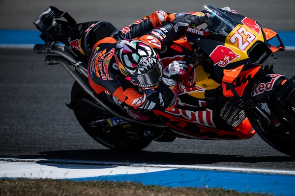 MotoGP: Bastianini ad un soffio da Binder e davanti a Vinales. Che ritorno!
