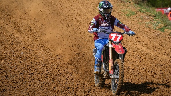 Motocross: la Ducati Desmo250 MX al debutto