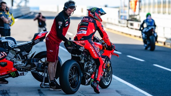 SBK, Bulega non si accontenta: "Voglio migliorare ancora, soprattutto in frenata"