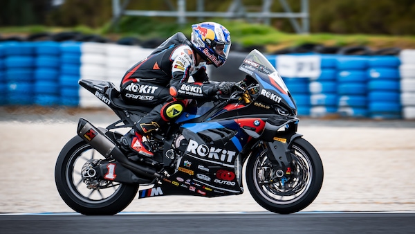 SBK, Toprak e BMW tornano alla carica: davanti a tutti nei test di Portimao