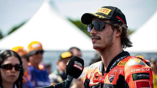 SBK, Bulega scivola ma ritrova la via: “Grande botta ma a fine giornata passi avanti”