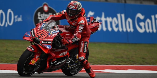 GP Austin, Rosso contro giallo fluo: Marquez batte il duo VR46