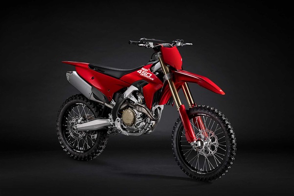 Motocross: ecco la Desmo450 MX per tutti