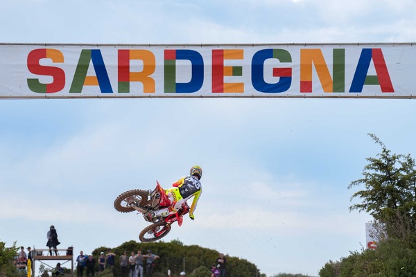 Qualifica MXGP: prove di sorpasso in Sardegna