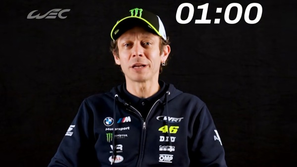 Valentino Rossi sorprende: "Sono un gran calciatore. Il miglior consiglio ricevuto? Stai zitto"
