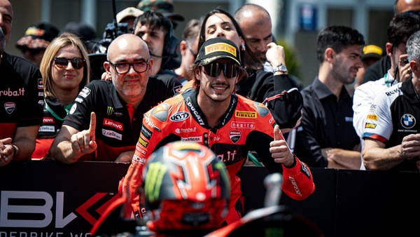 SBK, Cecconi (Aruba): “La nuova Panigale? Prima il contratto, poi i test”